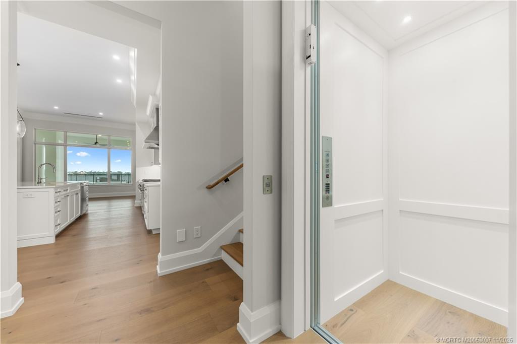 505 SE Saint Lucie Blvd