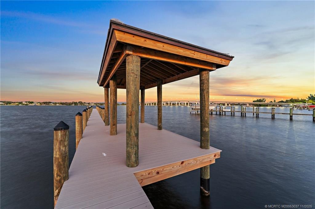 505 SE Saint Lucie Blvd