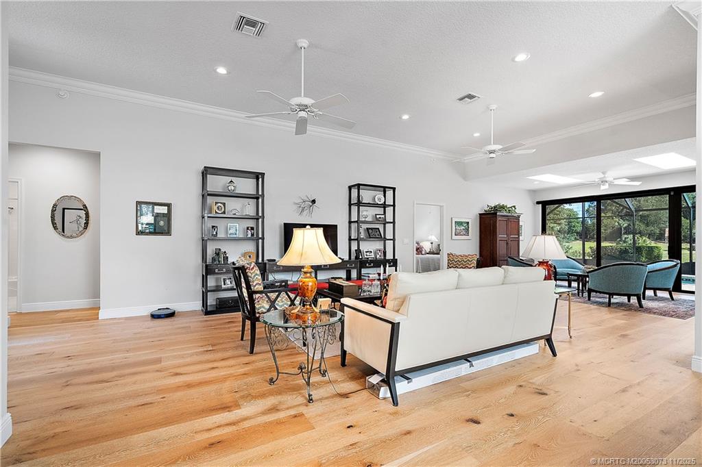 3501 SE Putnam Ct