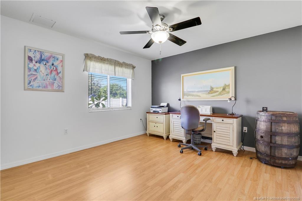 5439 SE Horseshoe Point Road