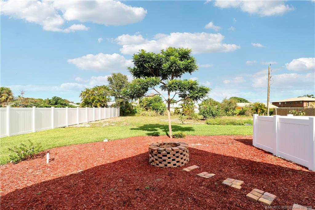 5439 SE Horseshoe Point Road