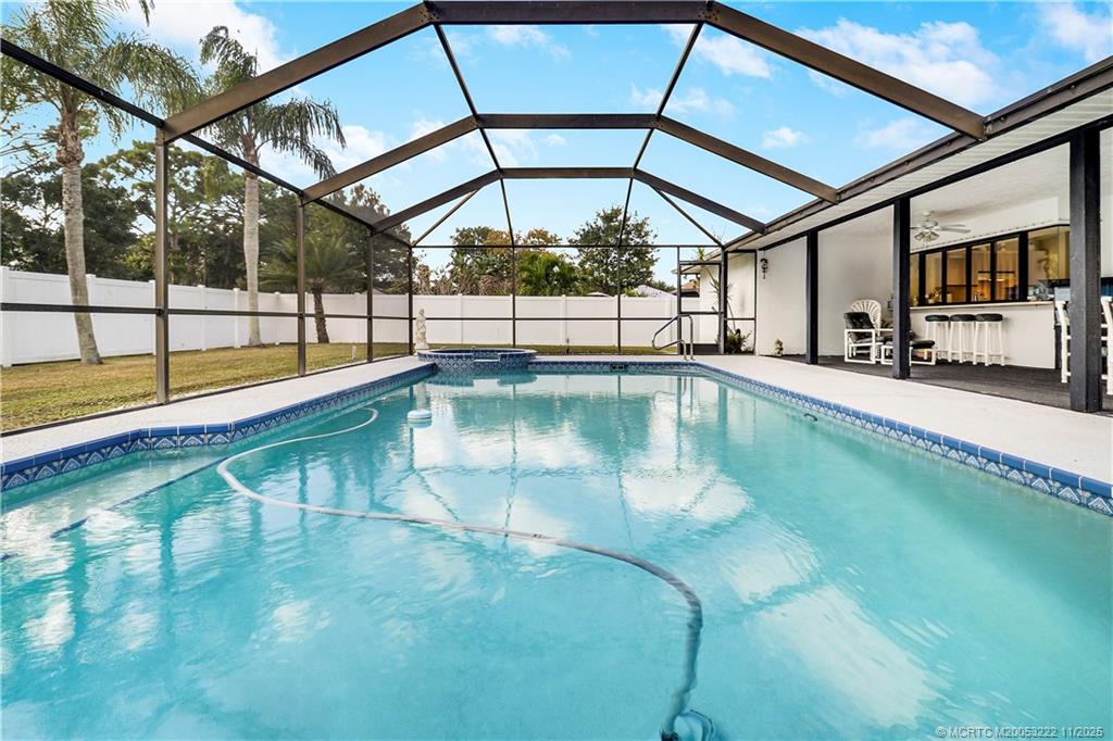 366 SW Eyerly Avenue