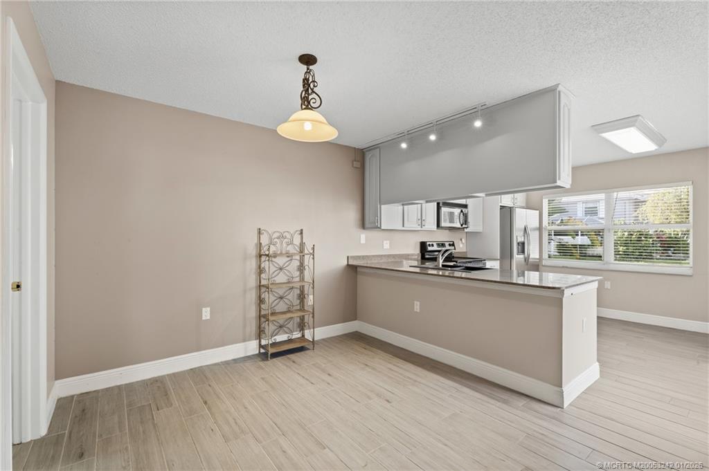 3253 SW Sunset Trace Circle