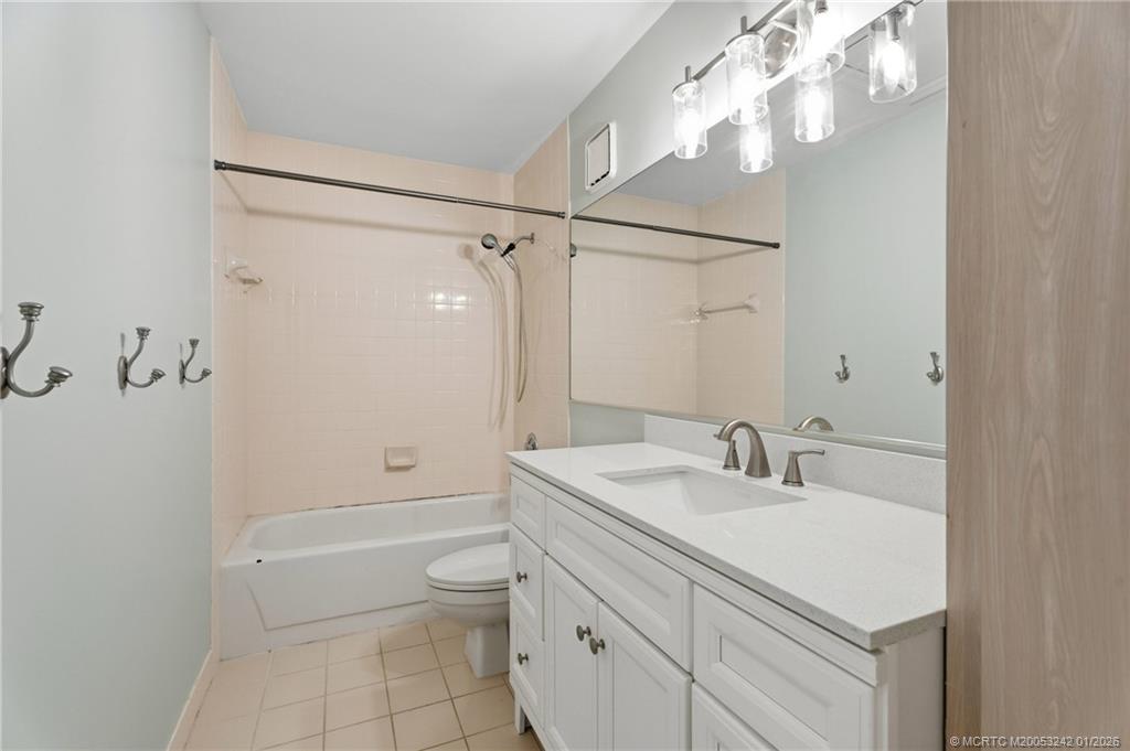 3253 SW Sunset Trace Circle