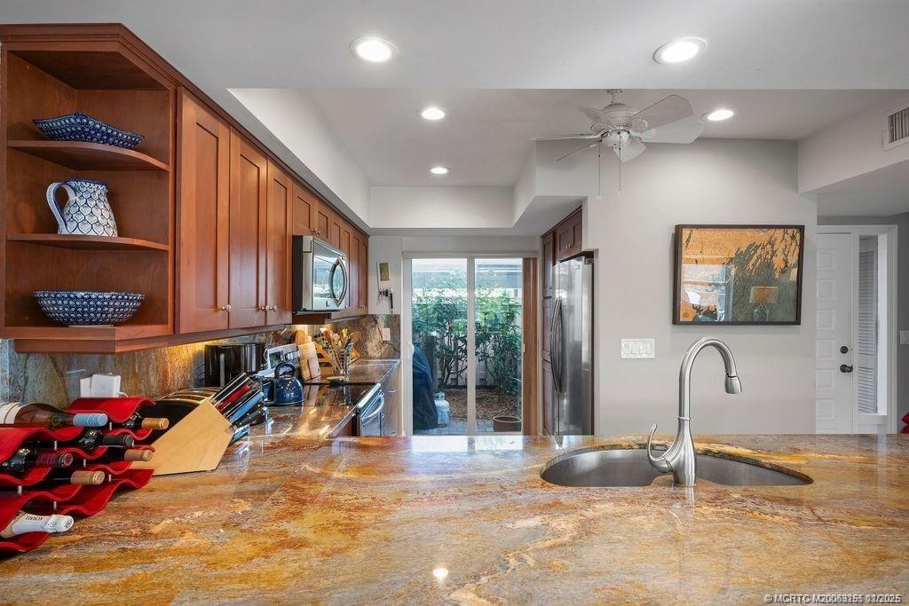 3901 SE Saint Lucie Blvd 68