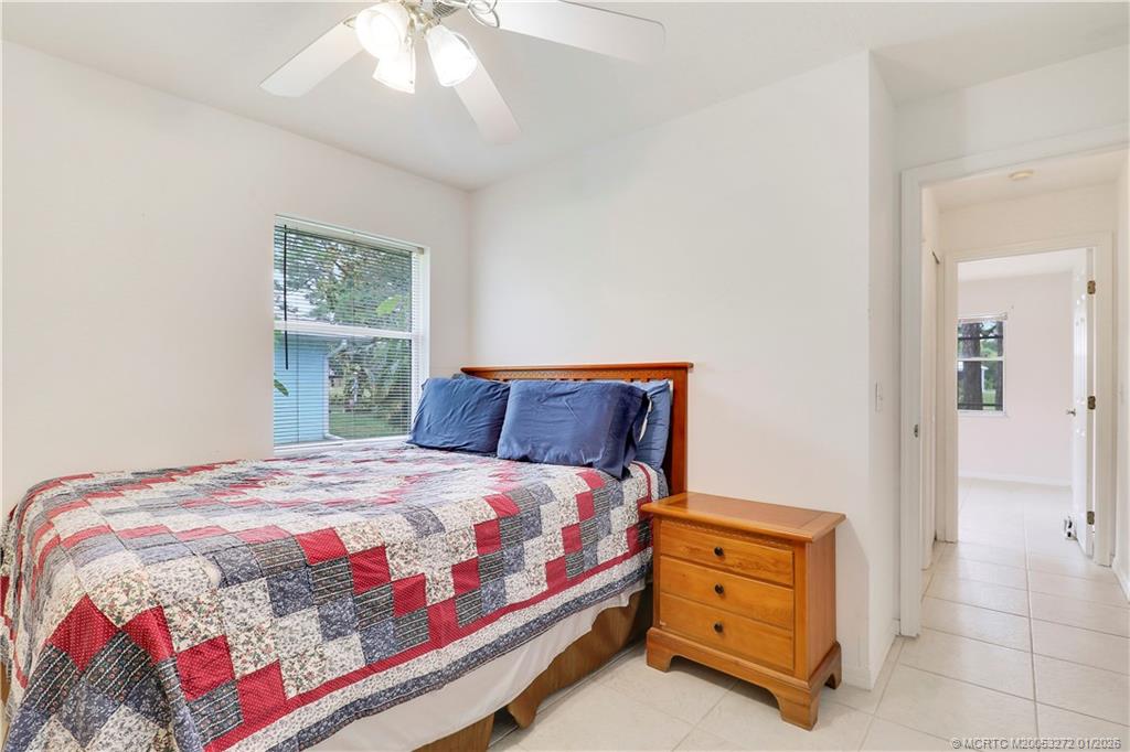 2579 SE Leithgow Street