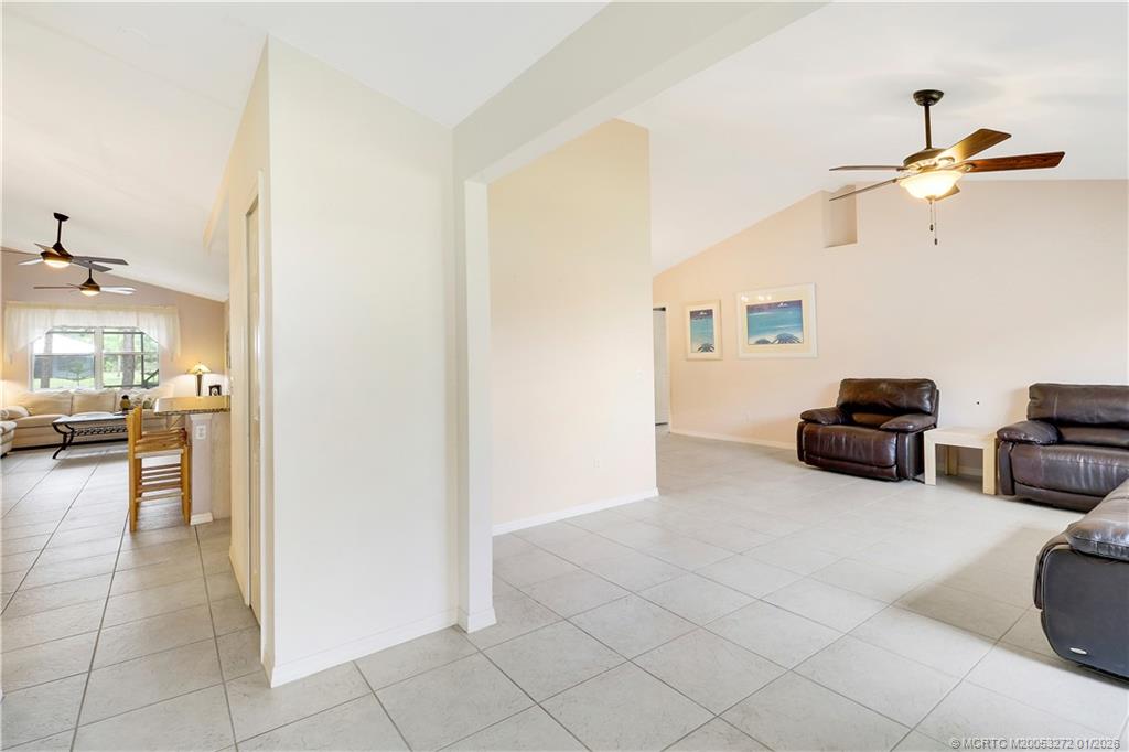 2579 SE Leithgow Street