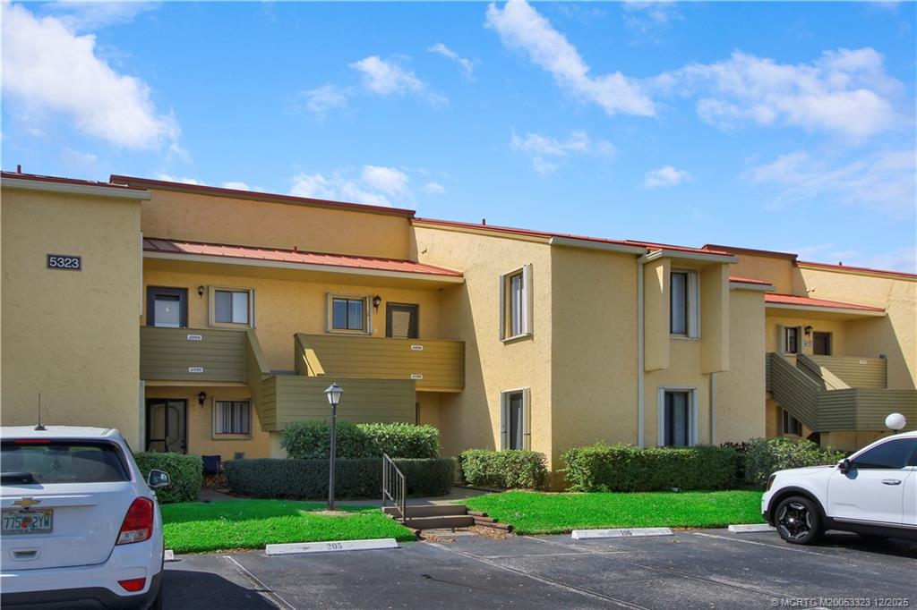 5323 SE Miles Grant Road 206