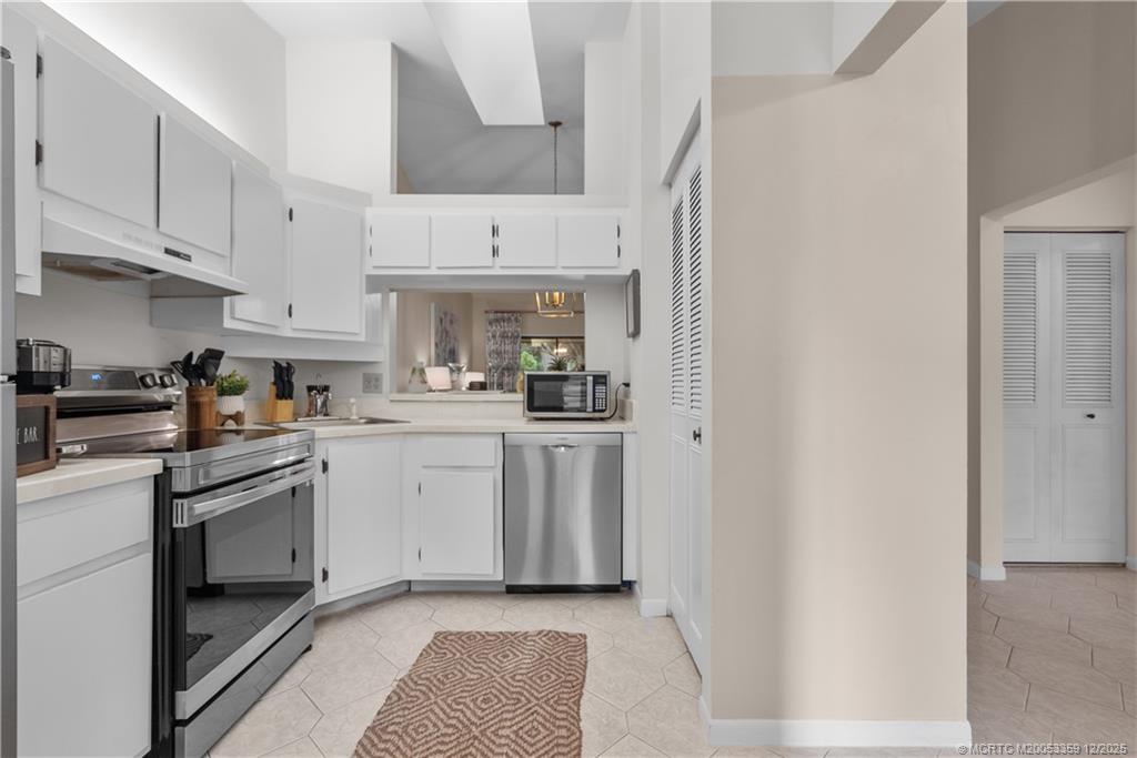 1544 SW Silver Pine Way 104F