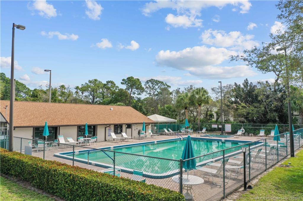 1544 SW Silver Pine Way 104G