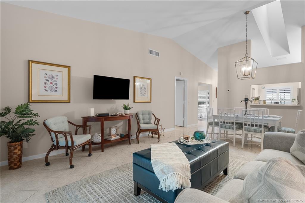 1544 SW Silver Pine Way 104G