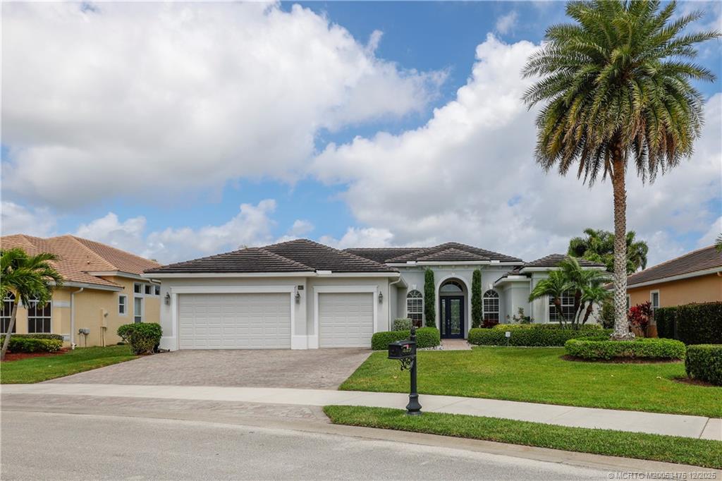 467 SW Lost River Road