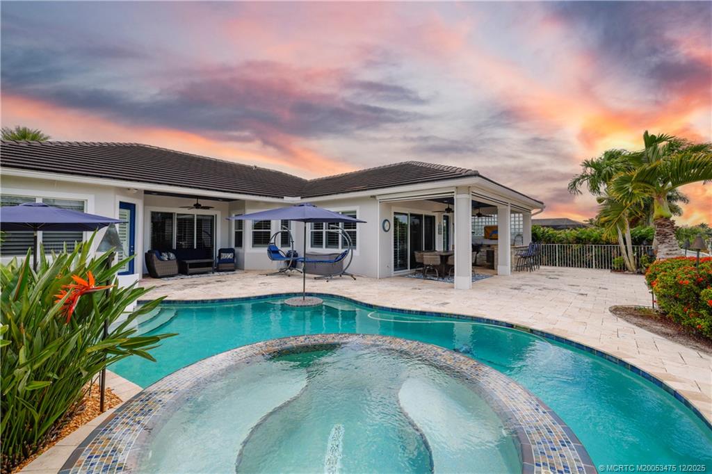 467 SW Lost River Road