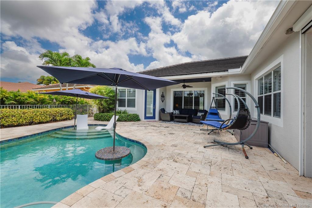 467 SW Lost River Road