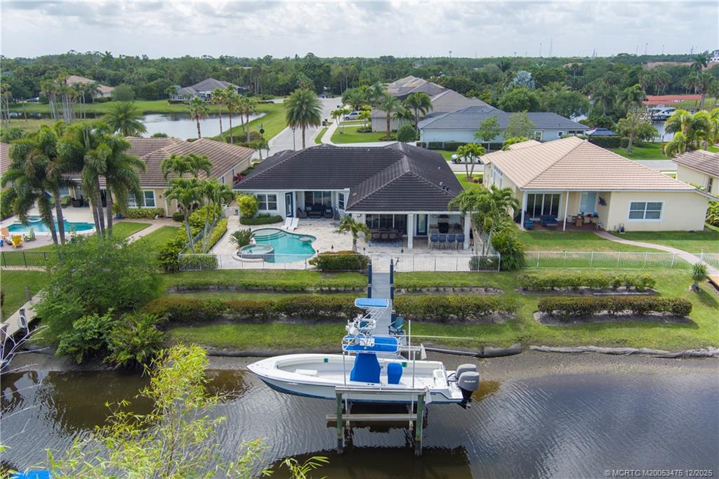 467 SW Lost River Road