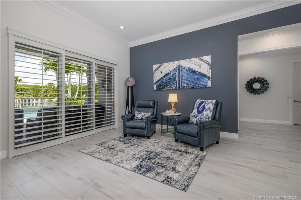 467 SW Lost River Road