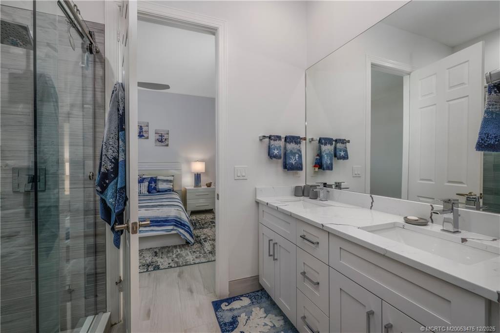 467 SW Lost River Road