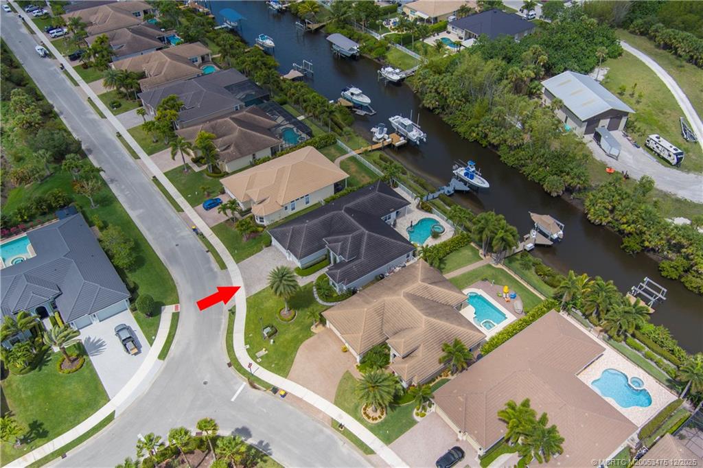 467 SW Lost River Road