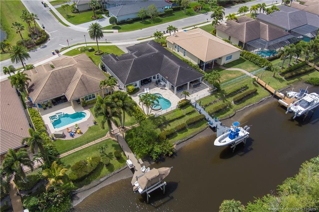 467 SW Lost River Road