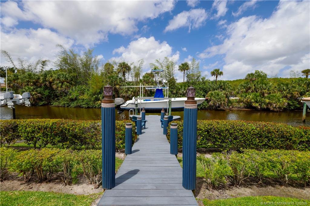 467 SW Lost River Road