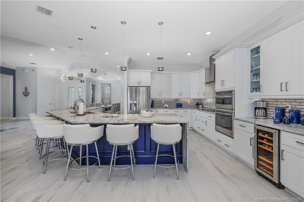 467 SW Lost River Road