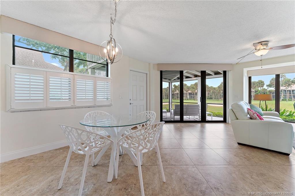 303 NE Golfview Circle