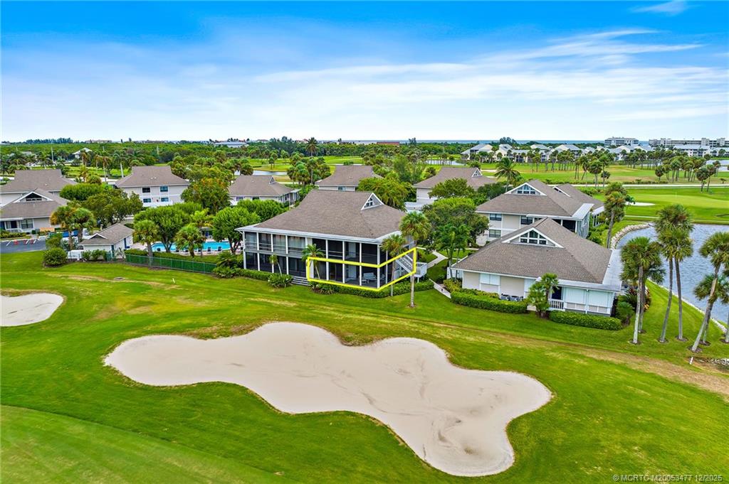 303 NE Golfview Circle
