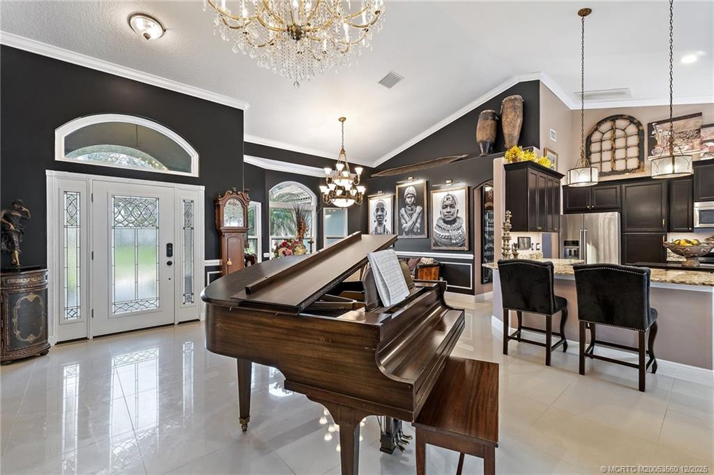 4803 SW Lake Grove Circle