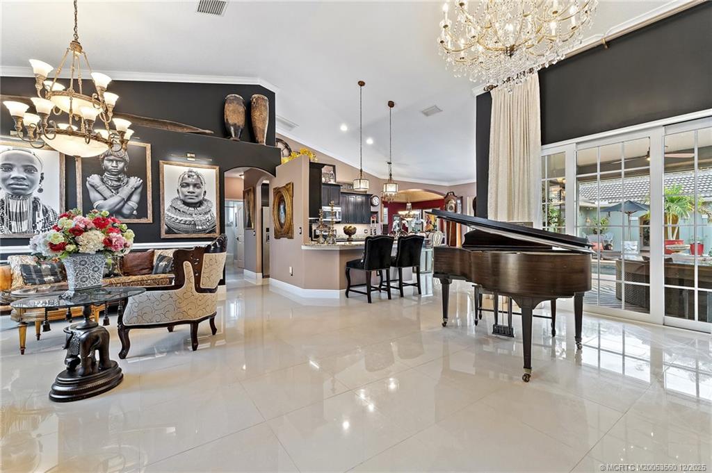 4803 SW Lake Grove Circle