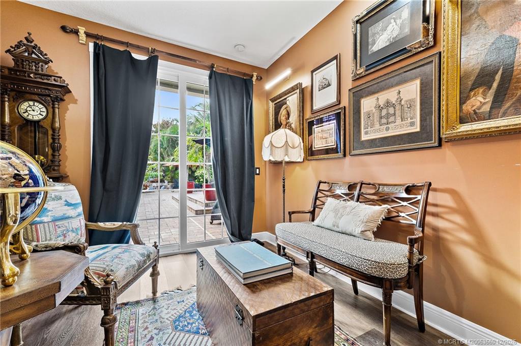 4803 SW Lake Grove Circle