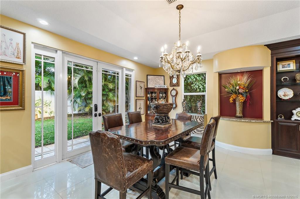 4803 SW Lake Grove Circle