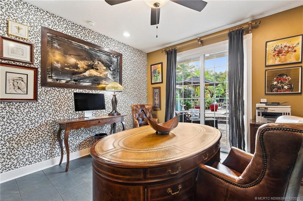 4803 SW Lake Grove Circle