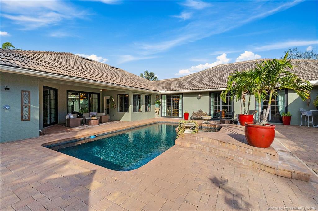 4803 SW Lake Grove Circle