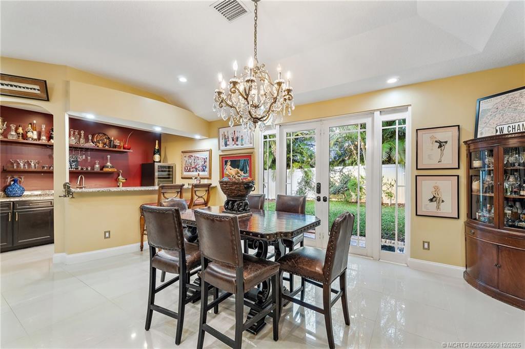 4803 SW Lake Grove Circle