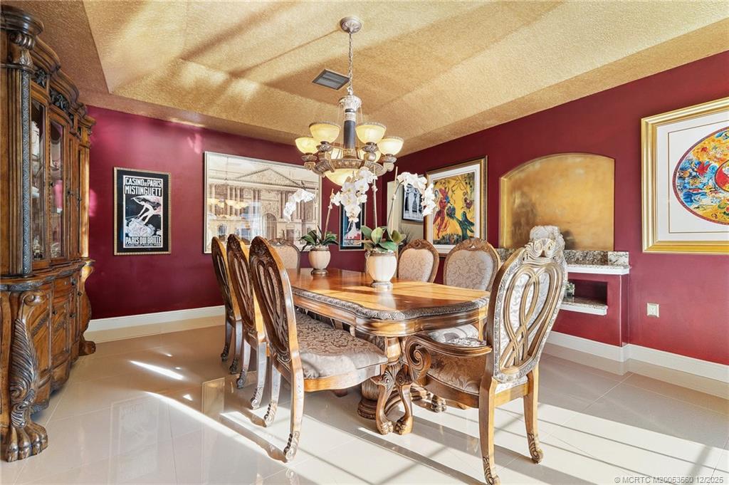 4803 SW Lake Grove Circle