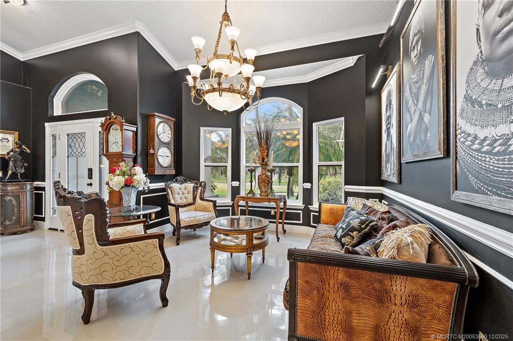 4803 SW Lake Grove Circle