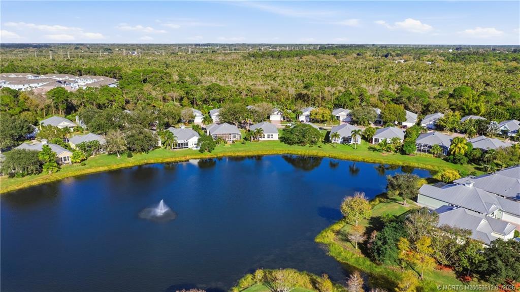 543 NE Canoe Park Circle