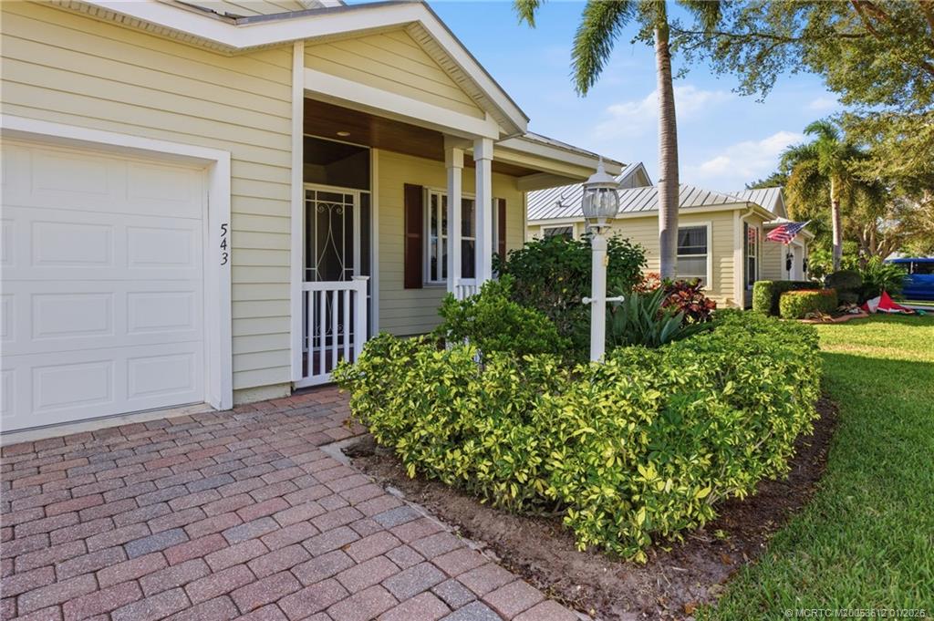 543 NE Canoe Park Circle