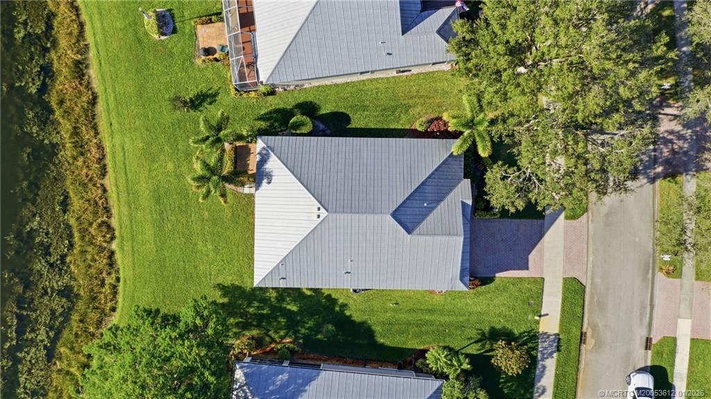 543 NE Canoe Park Circle