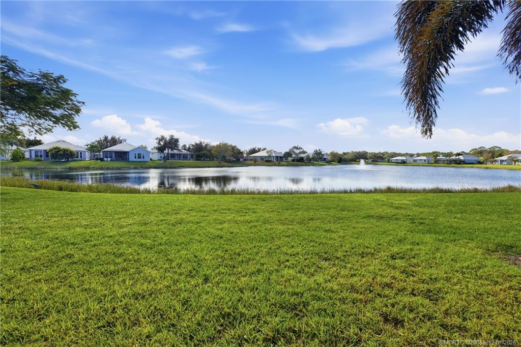 543 NE Canoe Park Circle