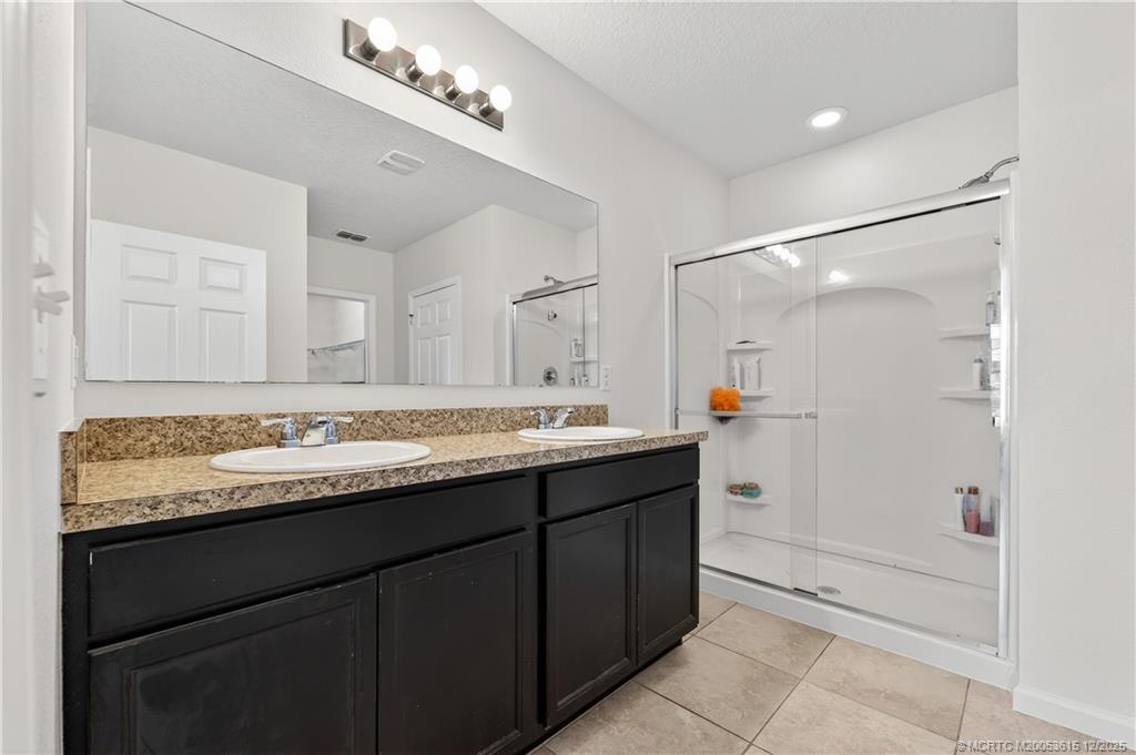 1825 SW Davis Street