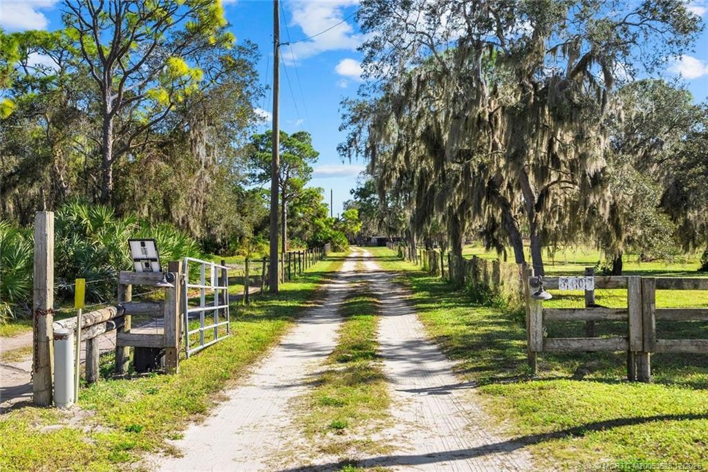 8401 SW Fox Brown Road