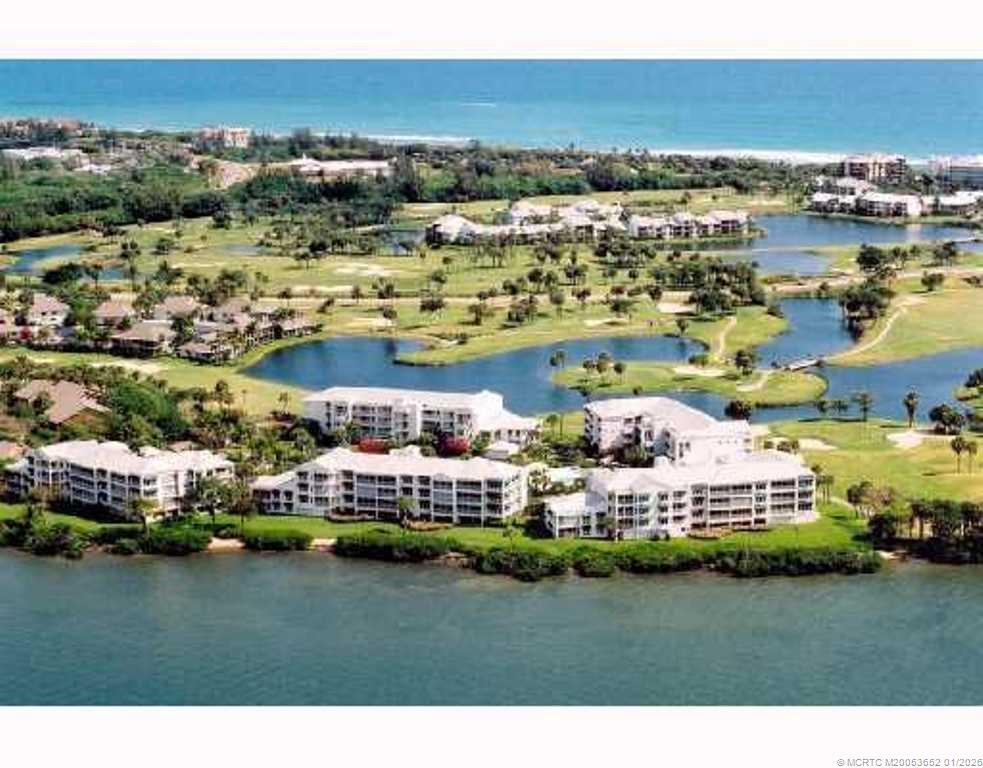 145 NE Edgewater Drive 4303