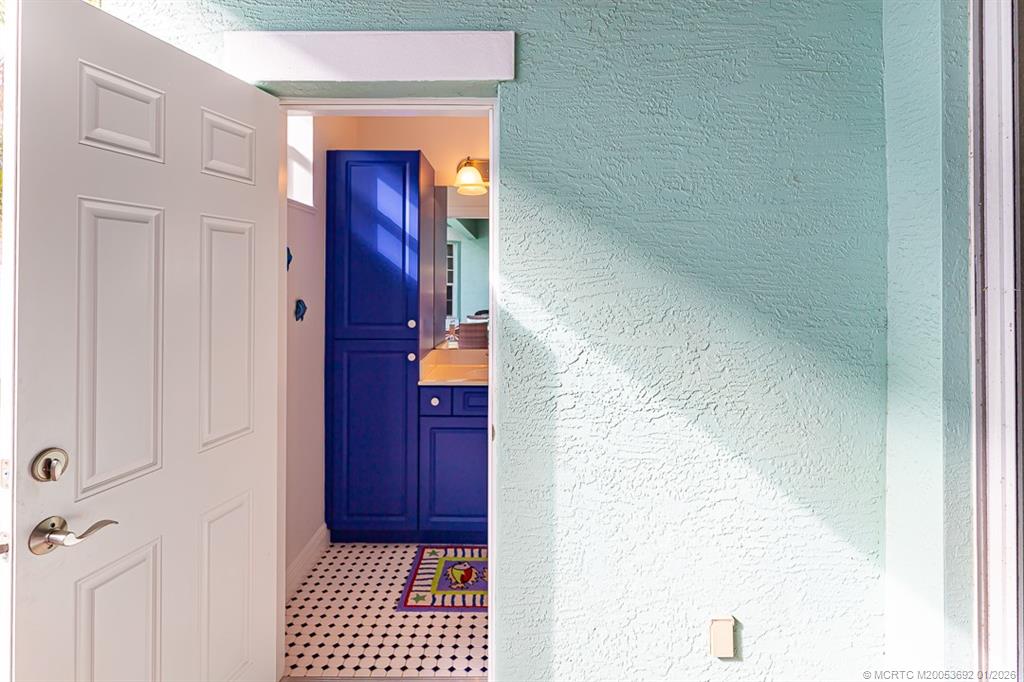 1670 SW Prosperity Way