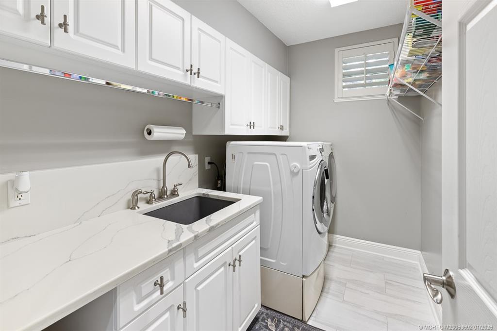 1670 SW Prosperity Way