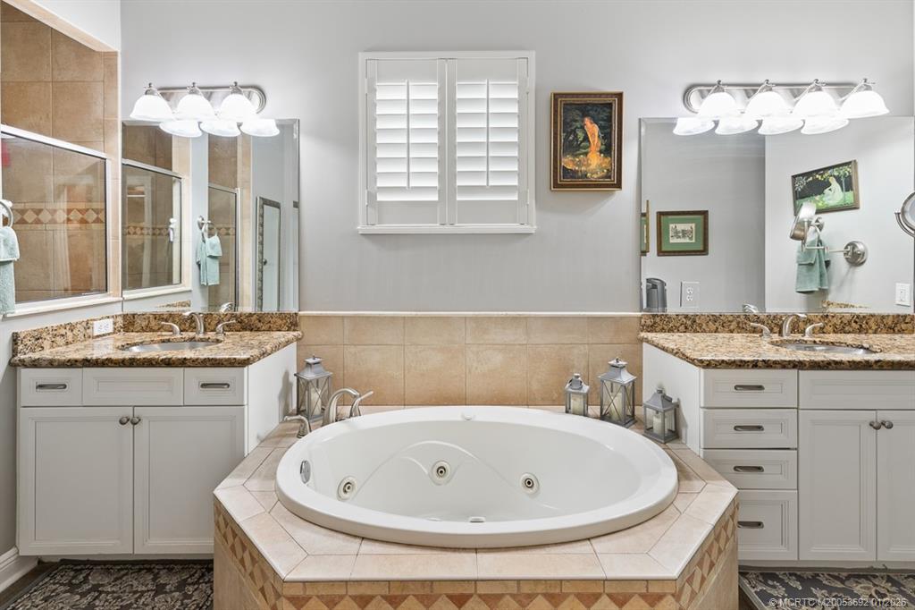 1670 SW Prosperity Way