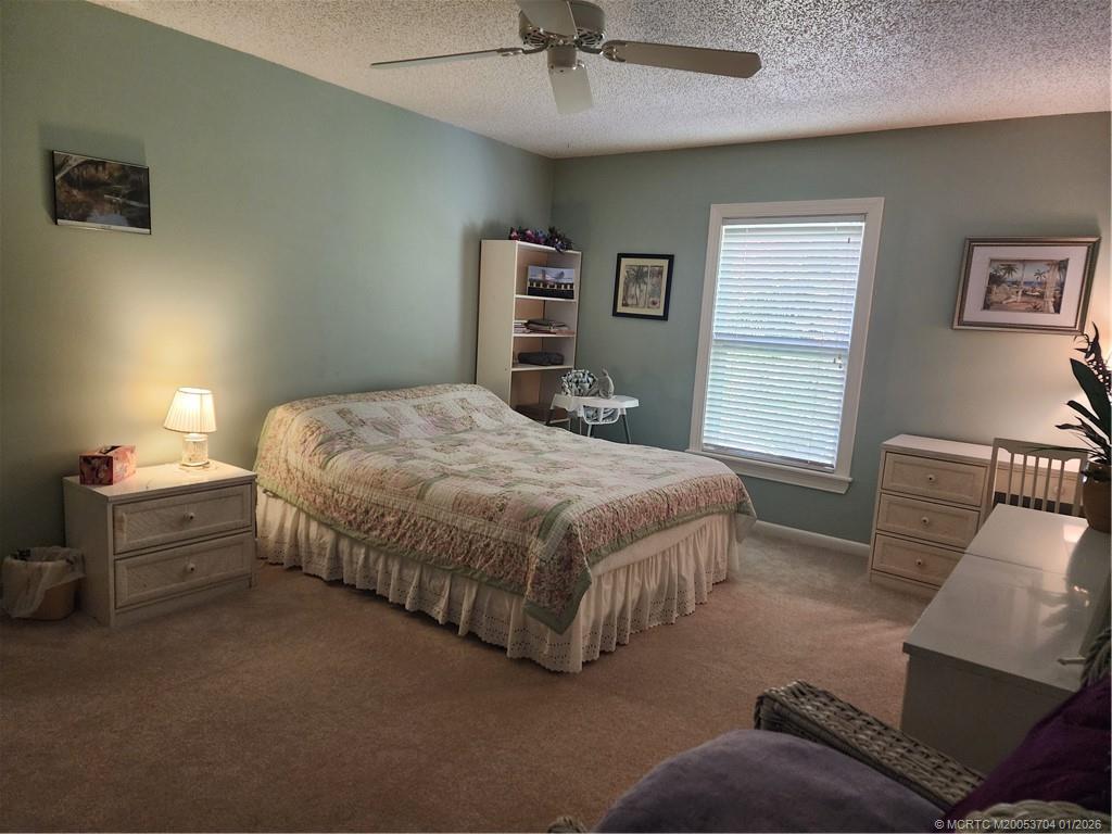 1672 SW Sandtrap Cres