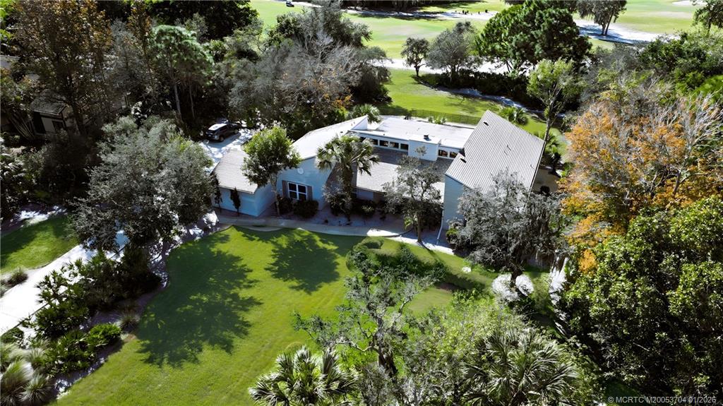 1672 SW Sandtrap Cres