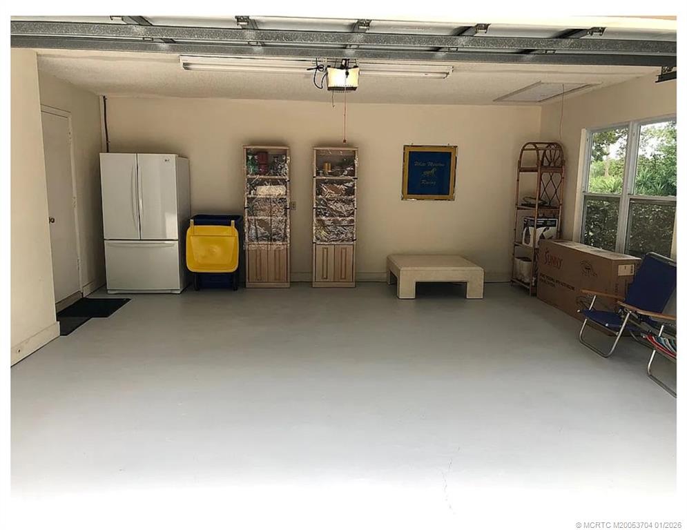 1672 SW Sandtrap Cres