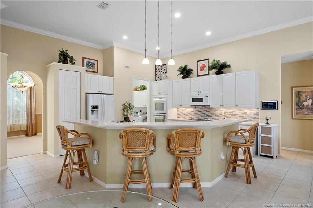 2269 SW Dove Canyon Way